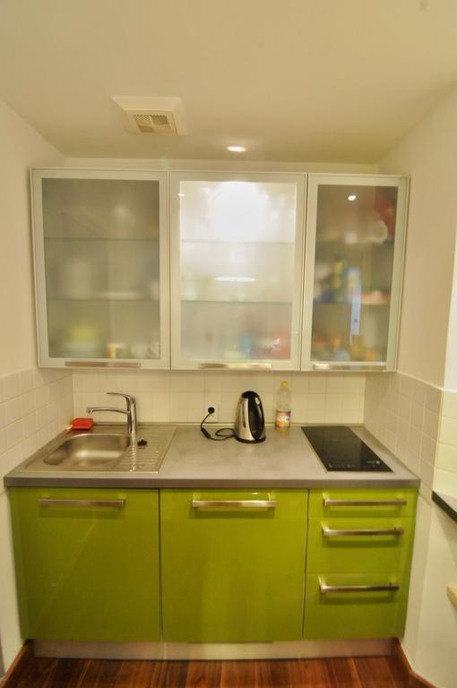 Apartment Trziste Prag Exteriör bild